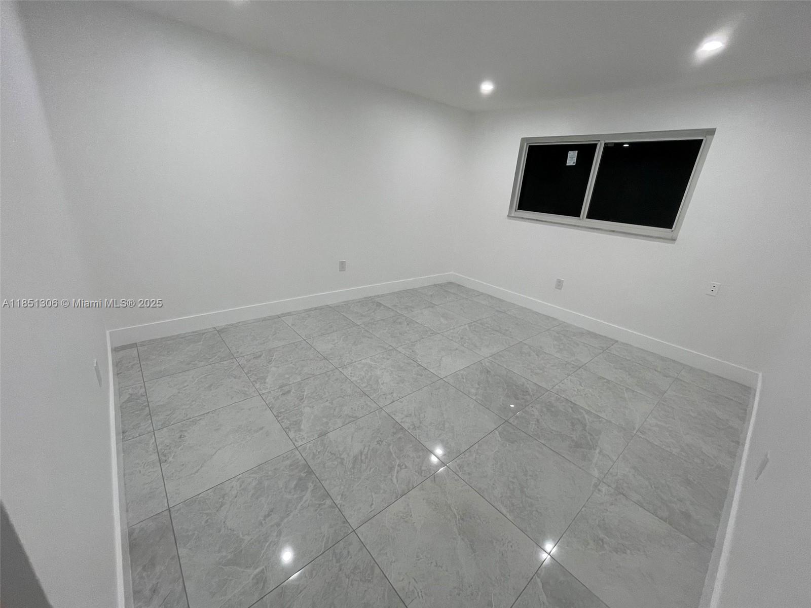 PALMETTO GARDENS CONDO - Residential Lease