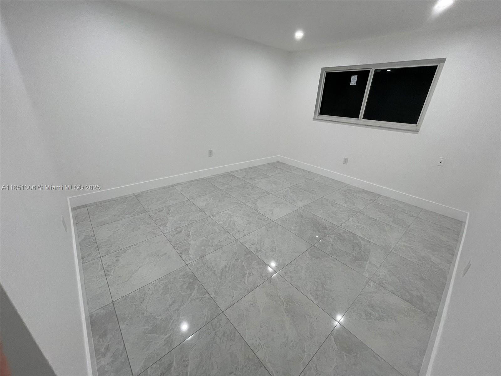 PALMETTO GARDENS CONDO - Residential Lease