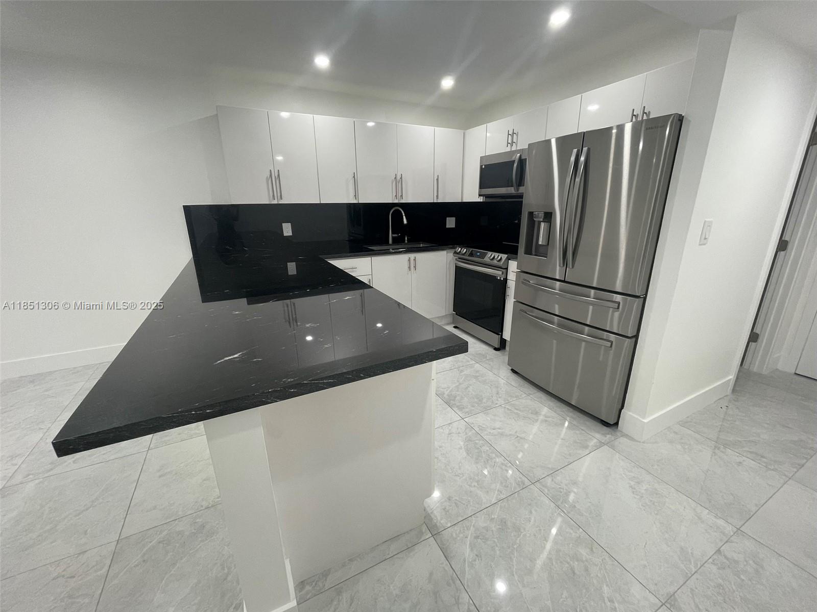 PALMETTO GARDENS CONDO - Residential Lease