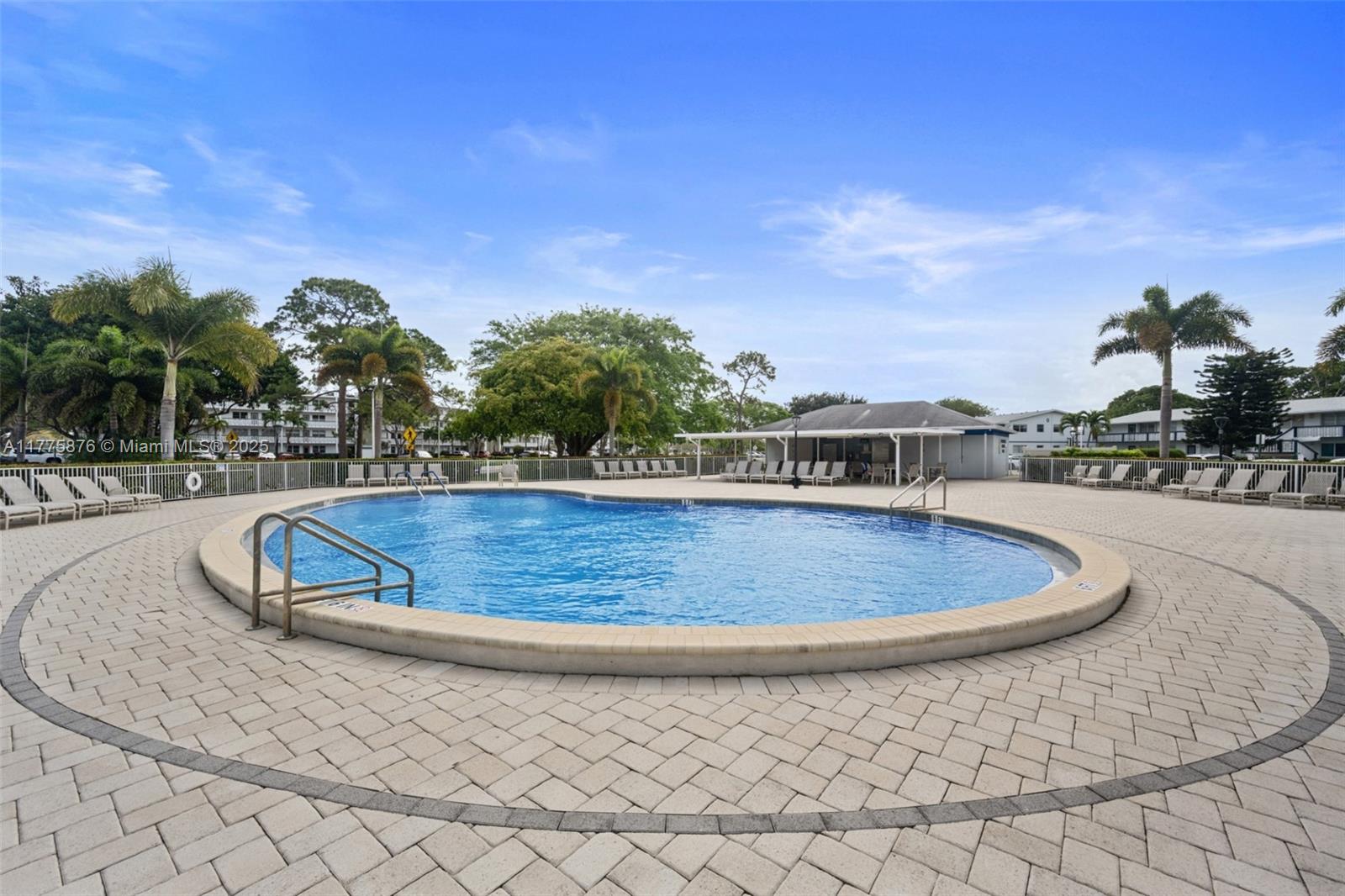 ISLEWOOD B CONDO - Residential
