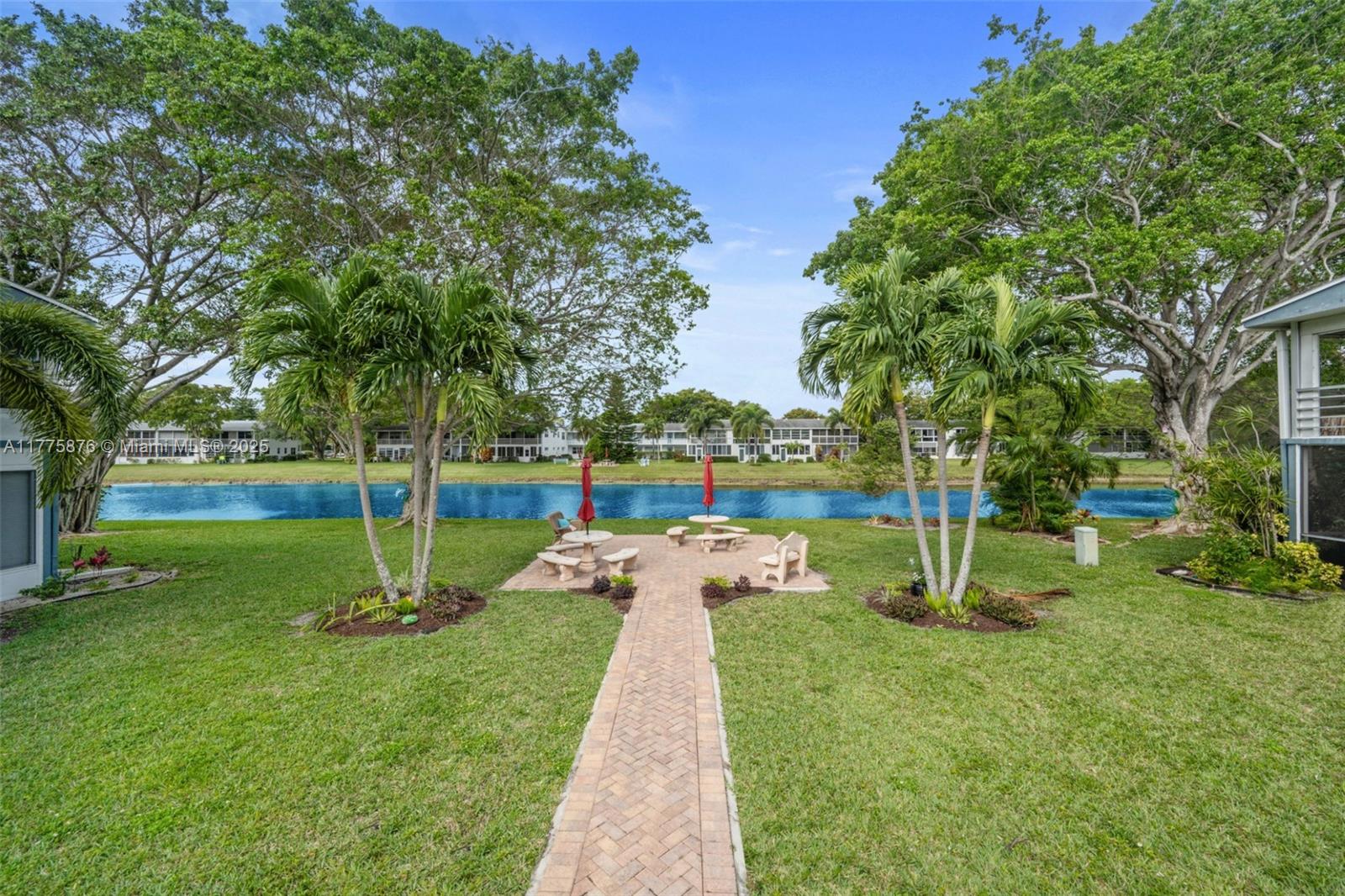 JUST RENEWED
2 Bedroom 1 Bath 2nd floor corner unit completly renewed Screened balcony with serene lake view and beautiful garden area. The Village amenities includes Tennis court, Gym, pools indoor and outdoors, Billiards, Pickle Ball, Fitness Center, 1500 seat Theater, and more. There is a courtesy bus for local shopping at near by pharmacies, restaurants and supermarkets.