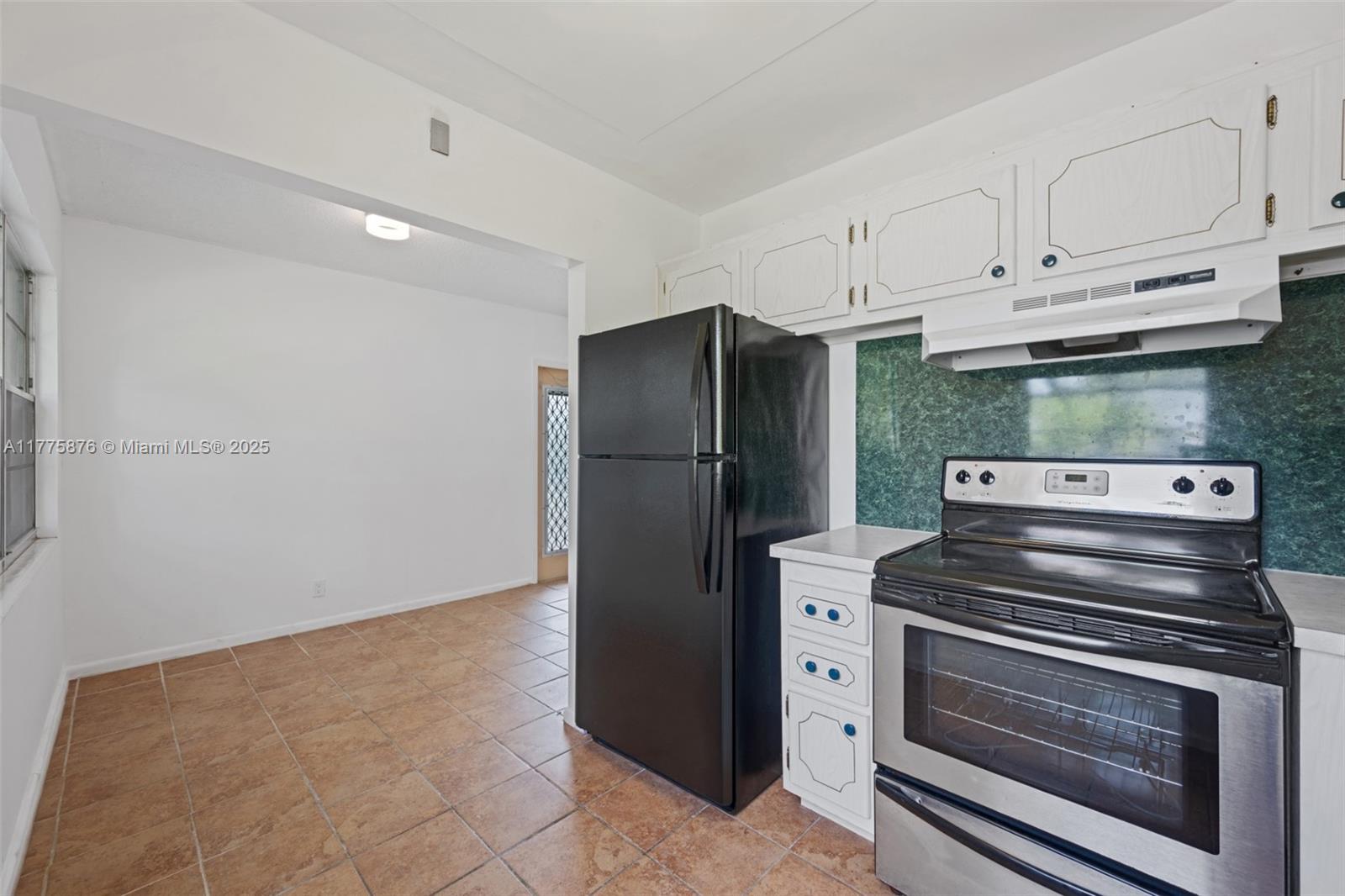 ISLEWOOD B CONDO - Residential