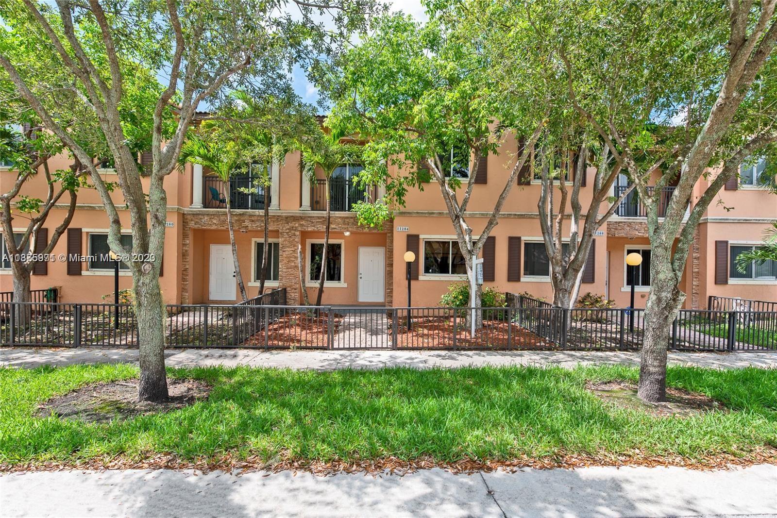 SILVER PALM HOMES - Residential
