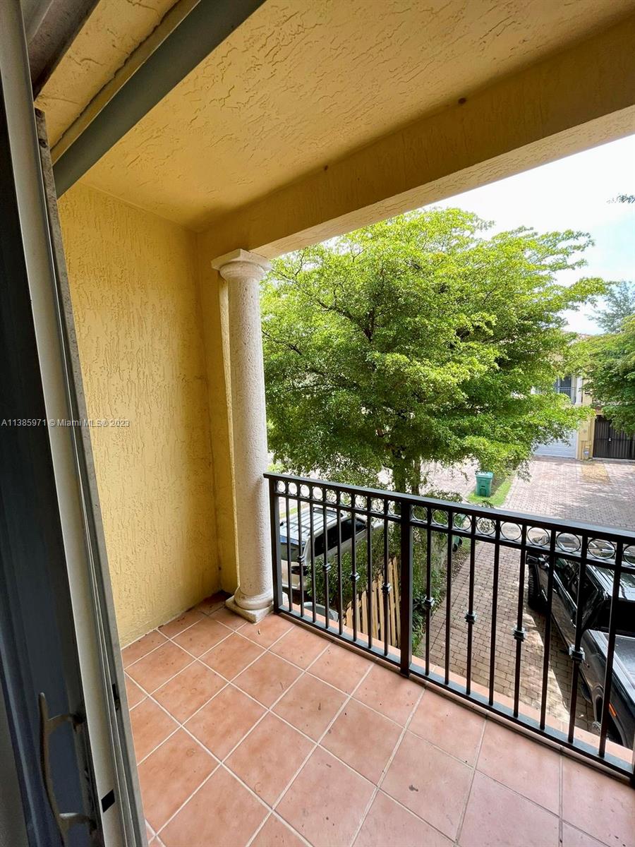 SILVER PALM HOMES - Residential