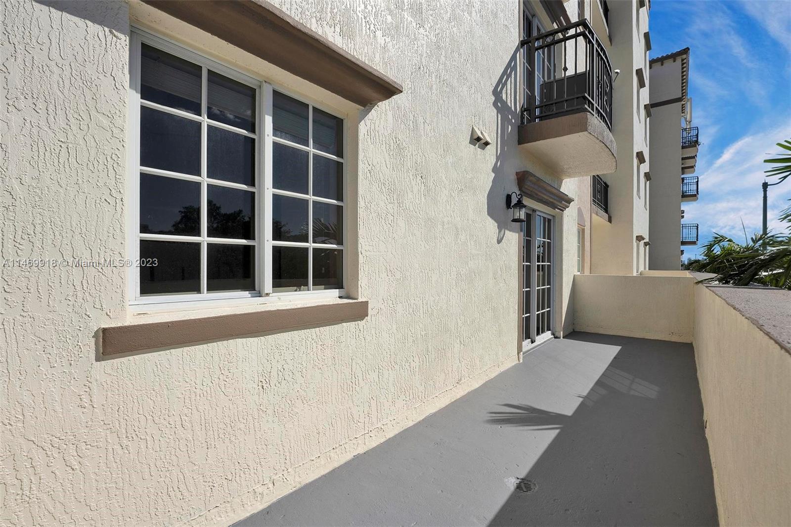 GRANADA GRAND CONDO - Residential