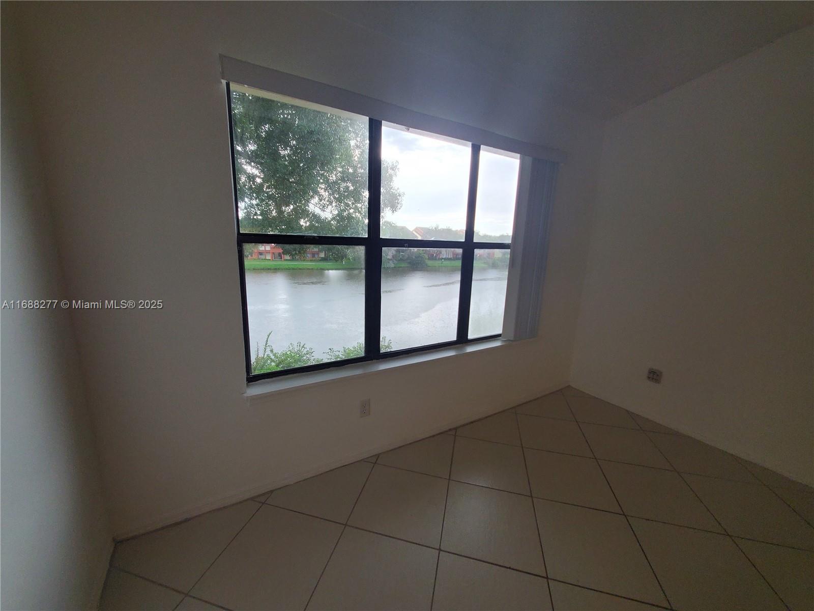 BOYNTON LANDINGS CONDO - Residential Lease