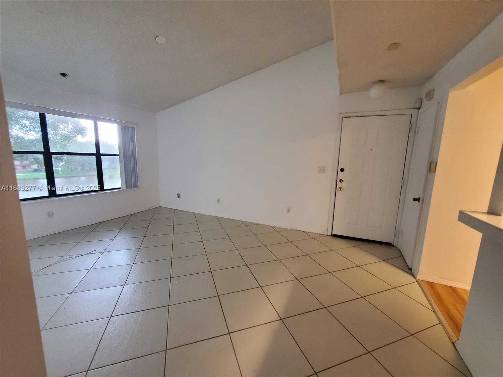 BOYNTON LANDINGS CONDO - Residential Lease