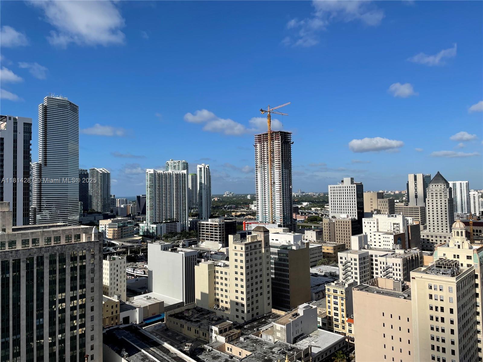 THE LOFT DOWNTOWN II COND - Residential Lease