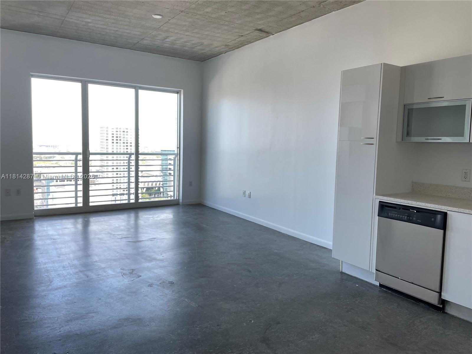 THE LOFT DOWNTOWN II COND - Residential Lease