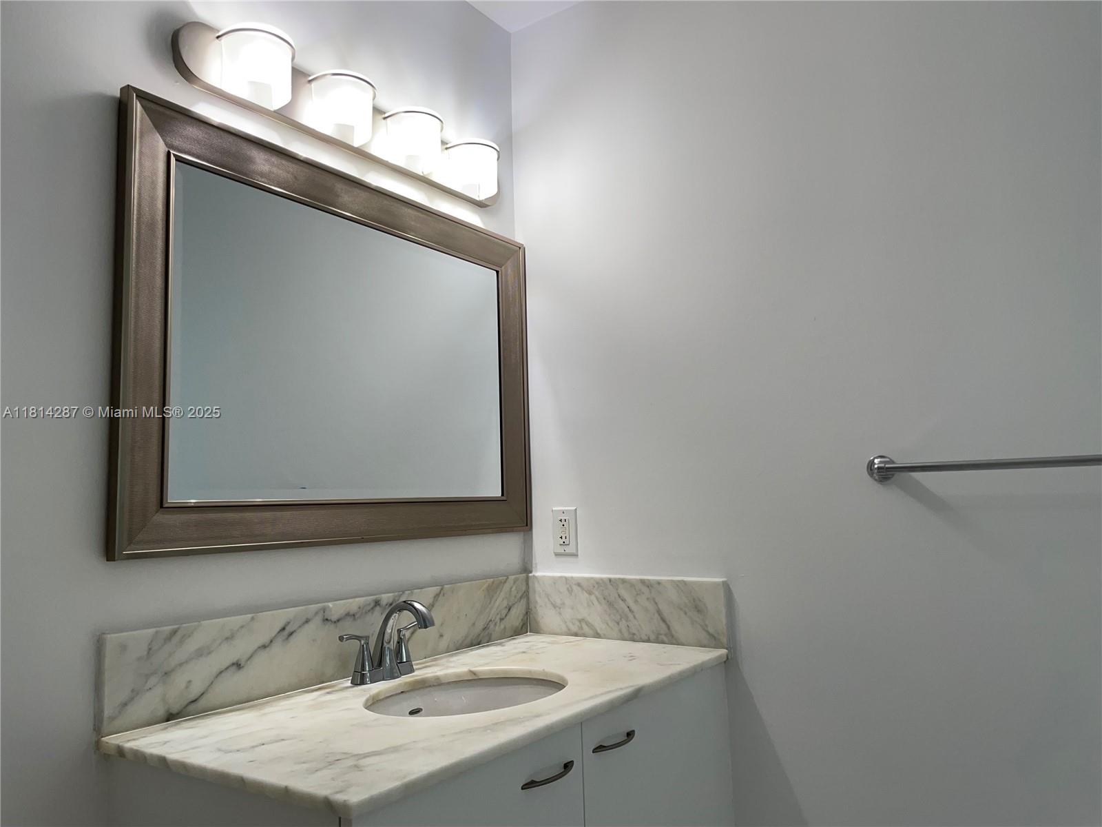 THE LOFT DOWNTOWN II COND - Residential Lease