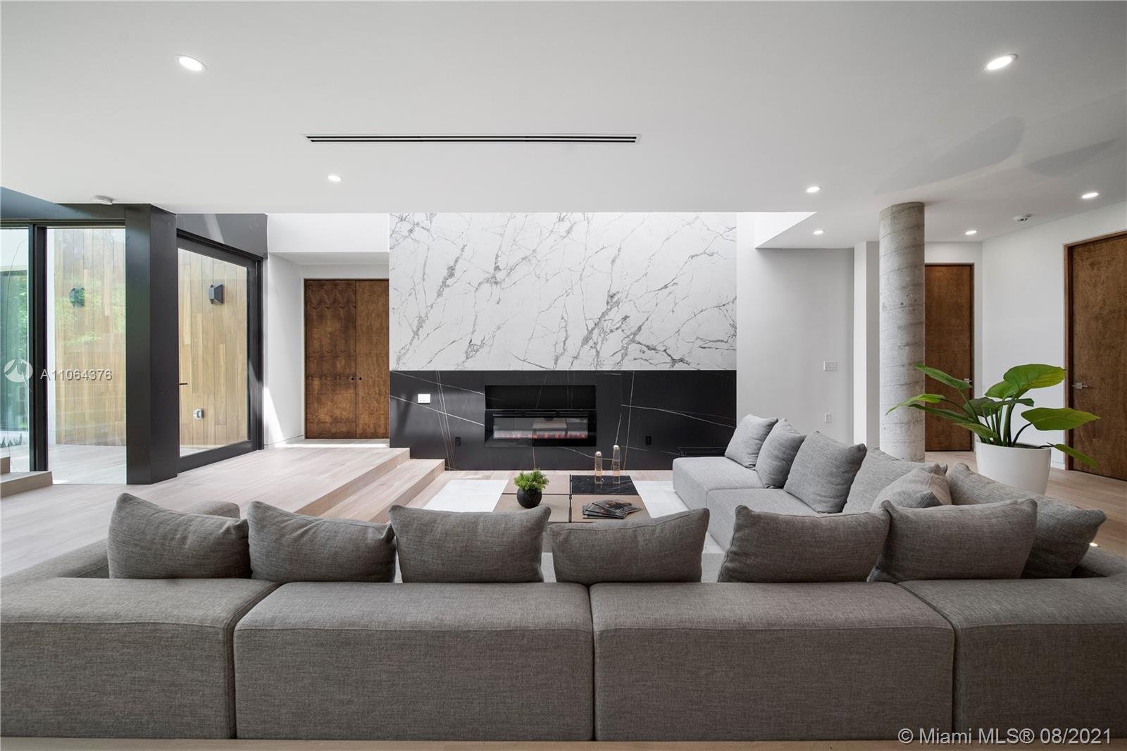 BRICKELLS FLAGLER - Residential
