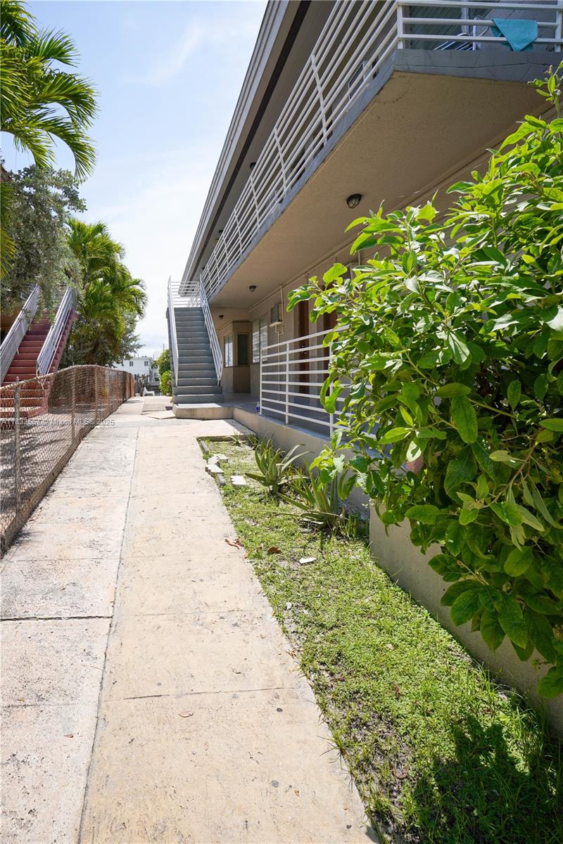 BISCAYNE BCH SUB - Residential Income