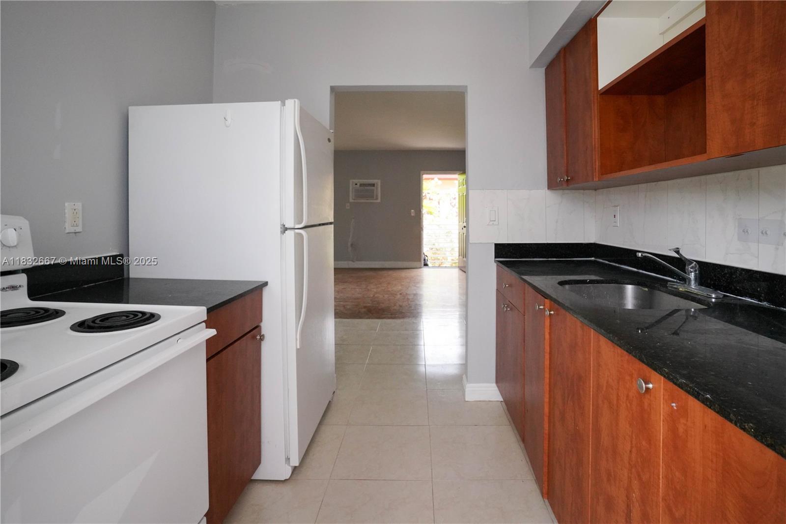 BISCAYNE BCH SUB - Residential Income