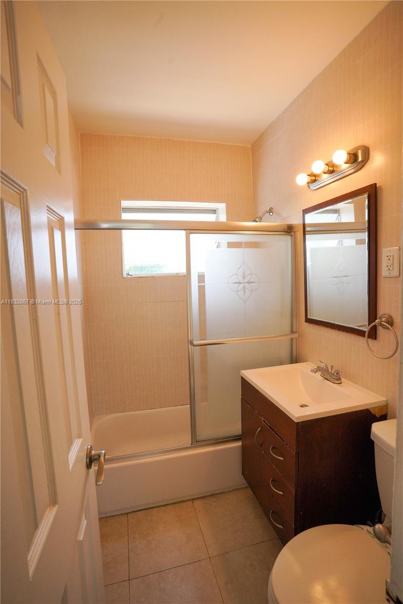 BISCAYNE BCH SUB - Residential Income