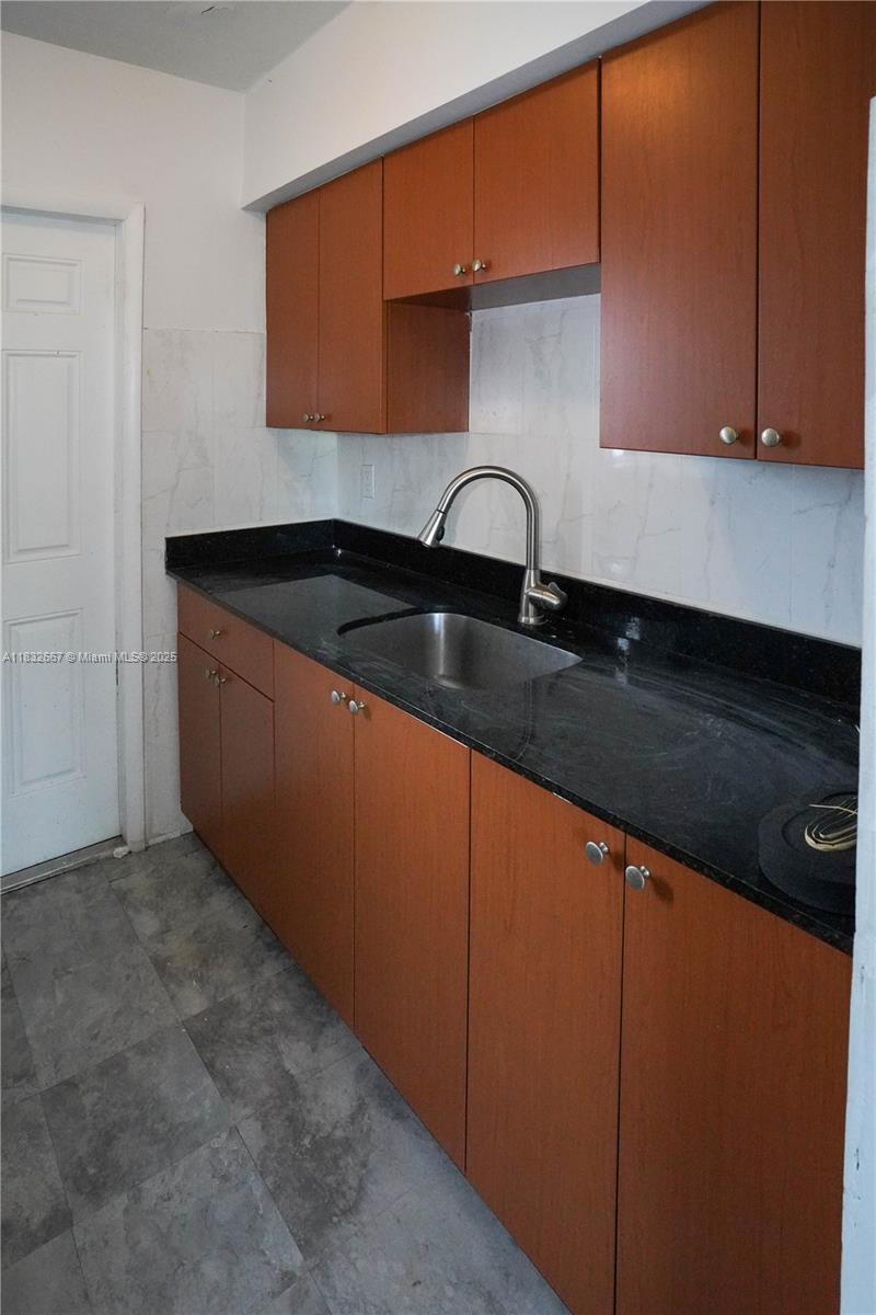 BISCAYNE BCH SUB - Residential Income