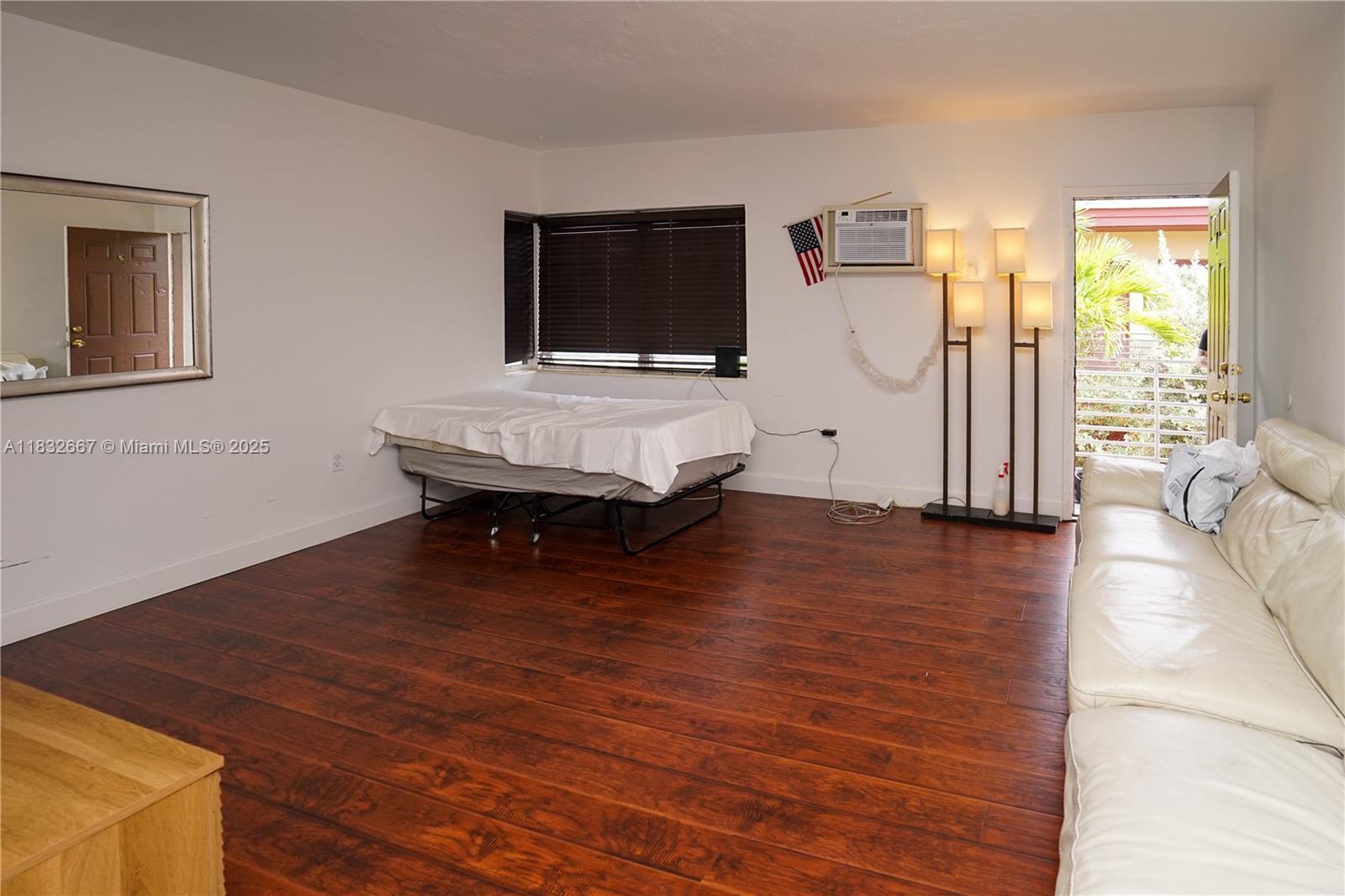 BISCAYNE BCH SUB - Residential Income