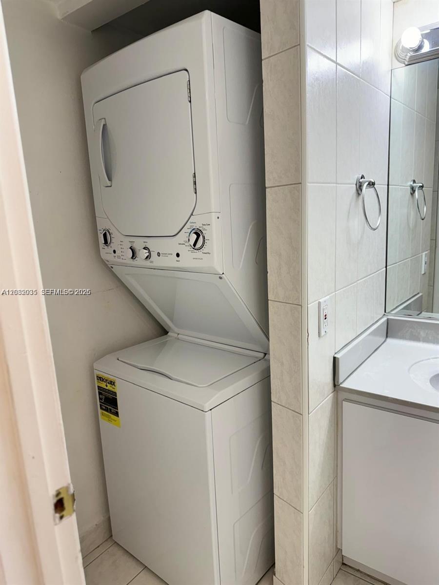 VIRGINIA GARDENS CONDO - Residential Lease