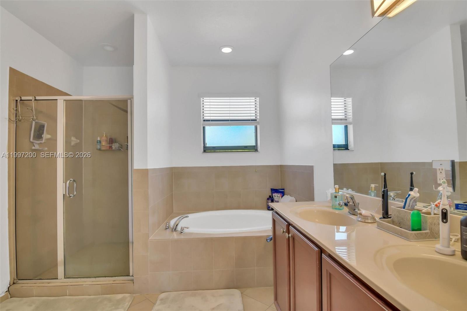 ENCLAVE AT BLACK POINT MA - Residential