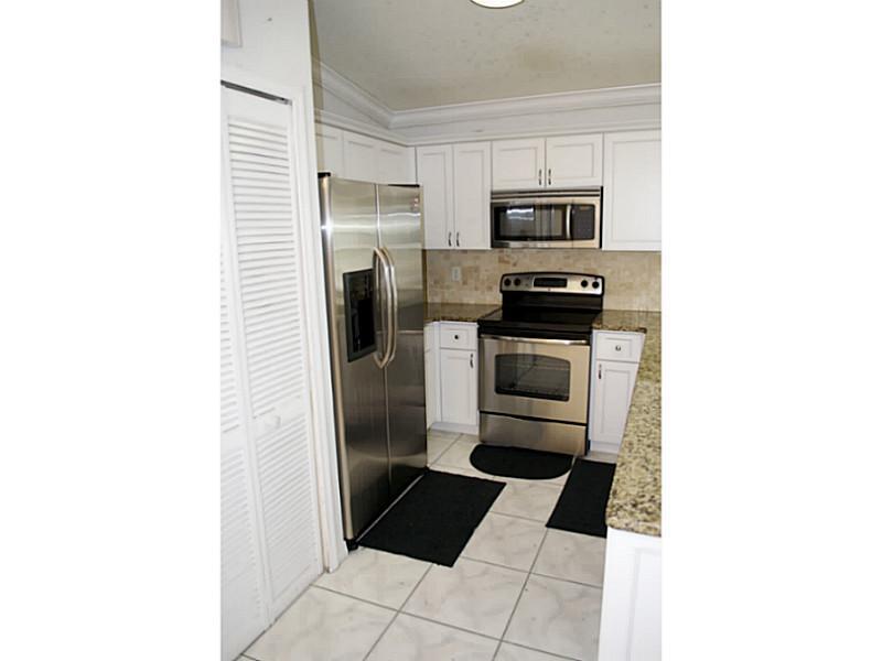 ADVENTURE HOMESPB 139-77 - Residential Lease