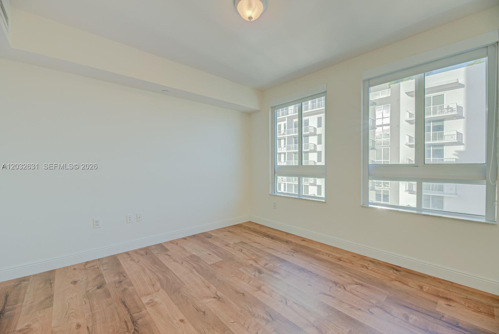 TOSCANO CONDO - Residential