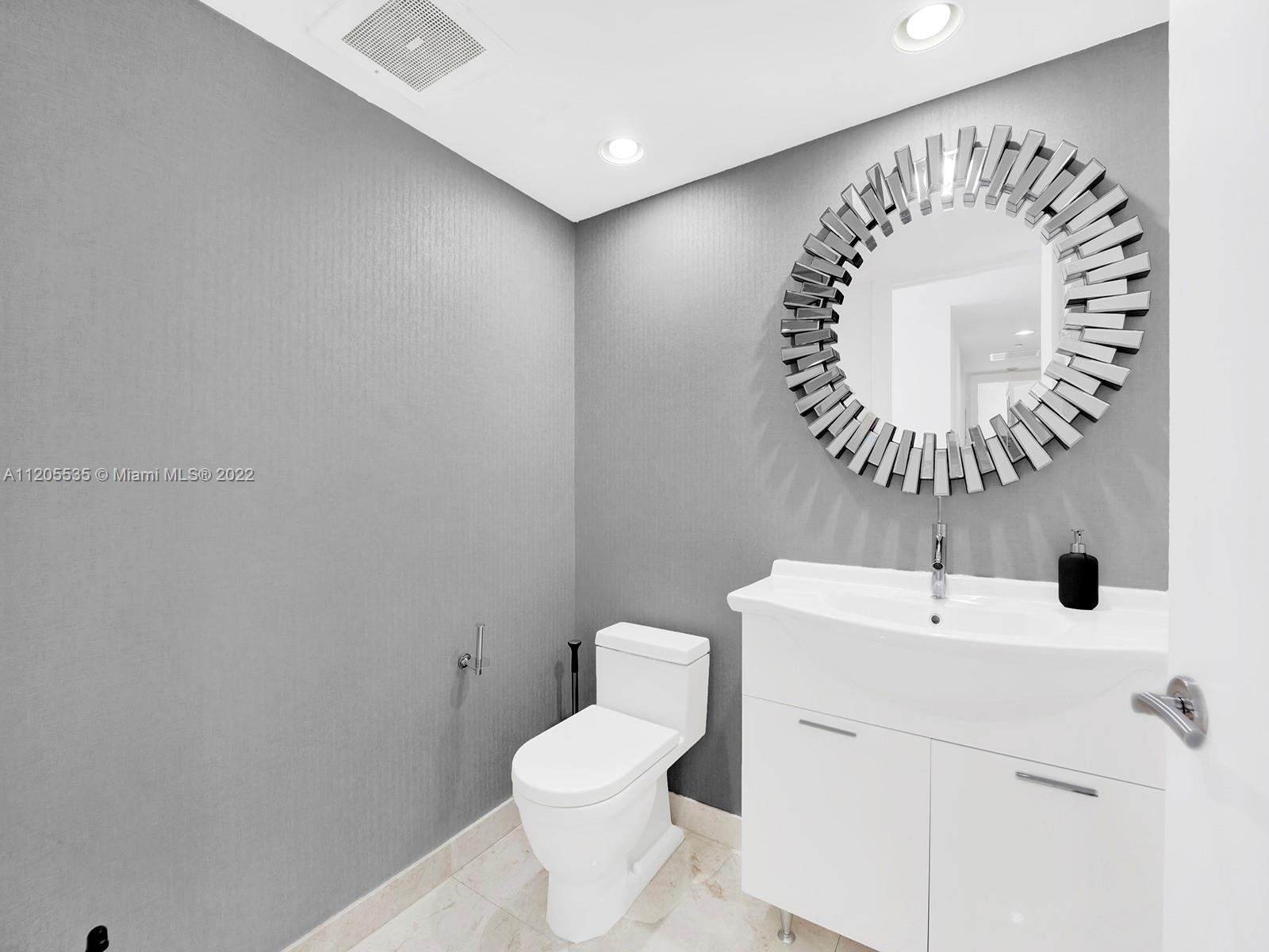 ICONBRICKELL CONDO NO 1 - Residential Lease