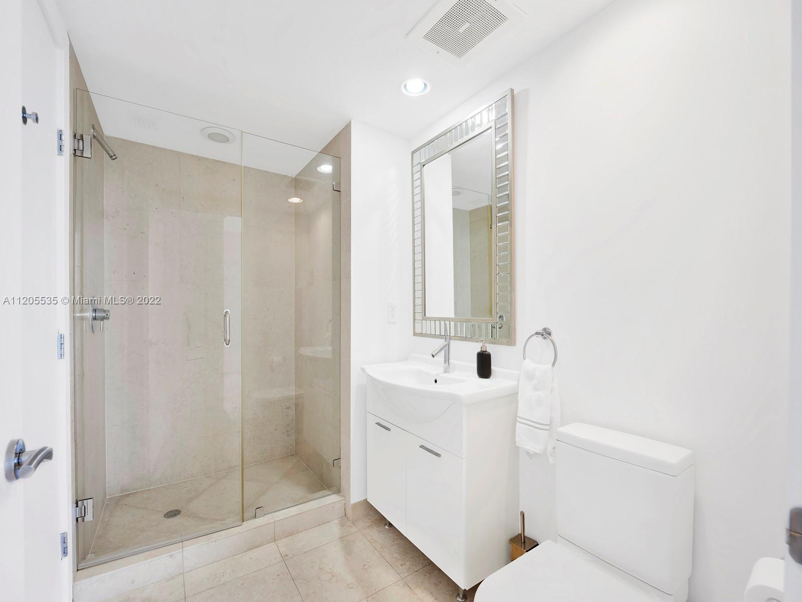 ICONBRICKELL CONDO NO 1 - Residential Lease