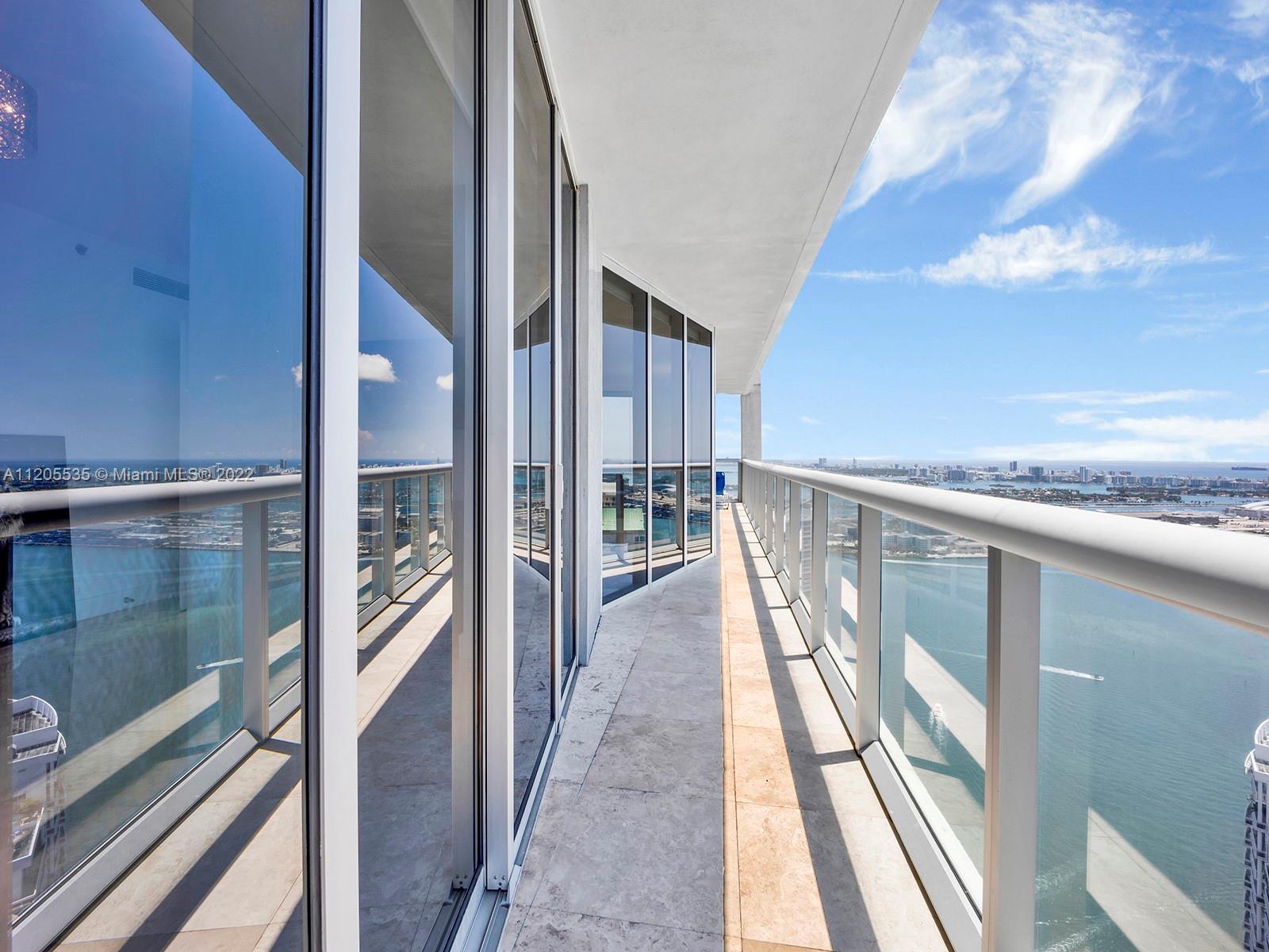 ICONBRICKELL CONDO NO 1 - Residential Lease