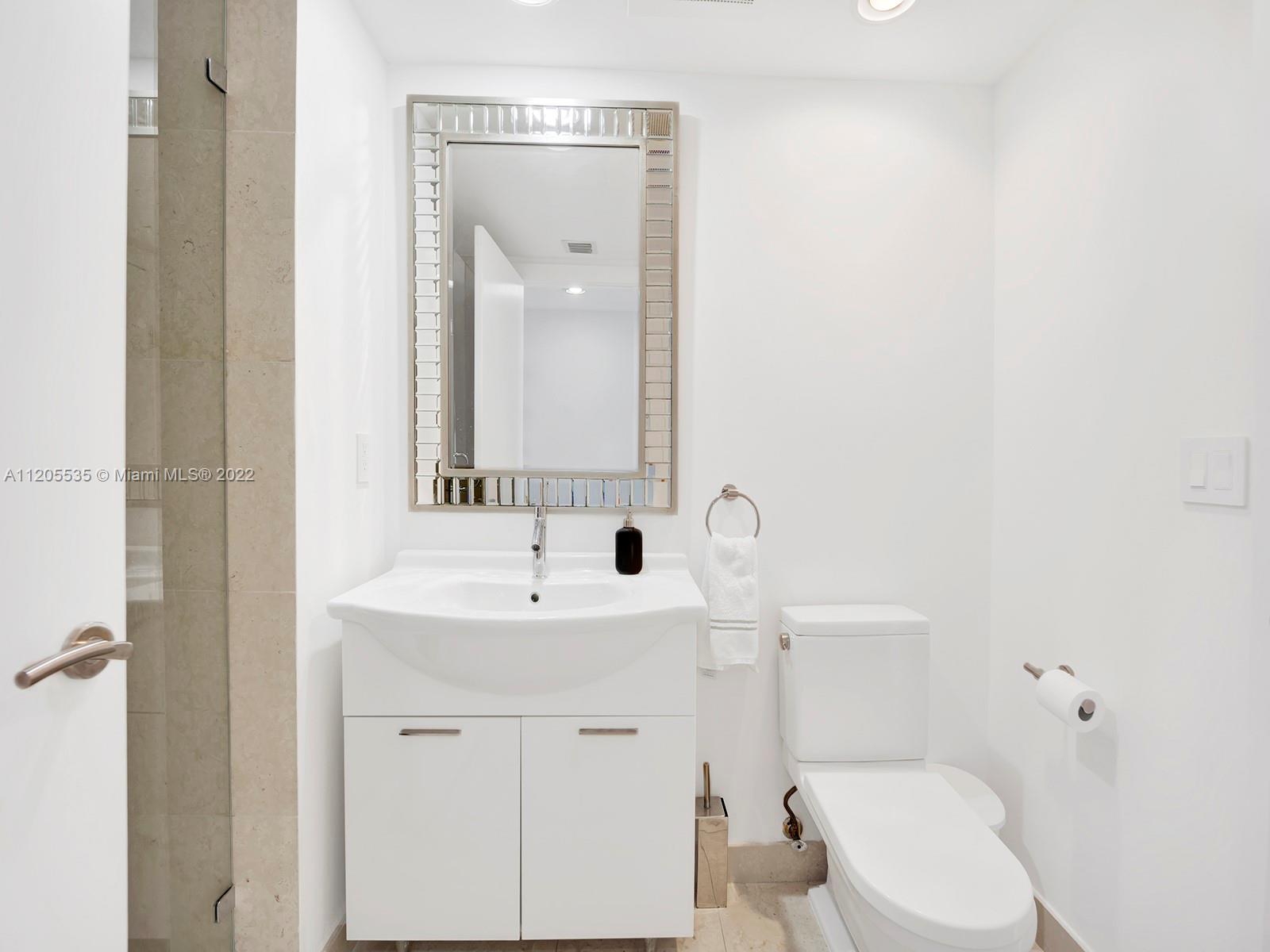 ICONBRICKELL CONDO NO 1 - Residential Lease