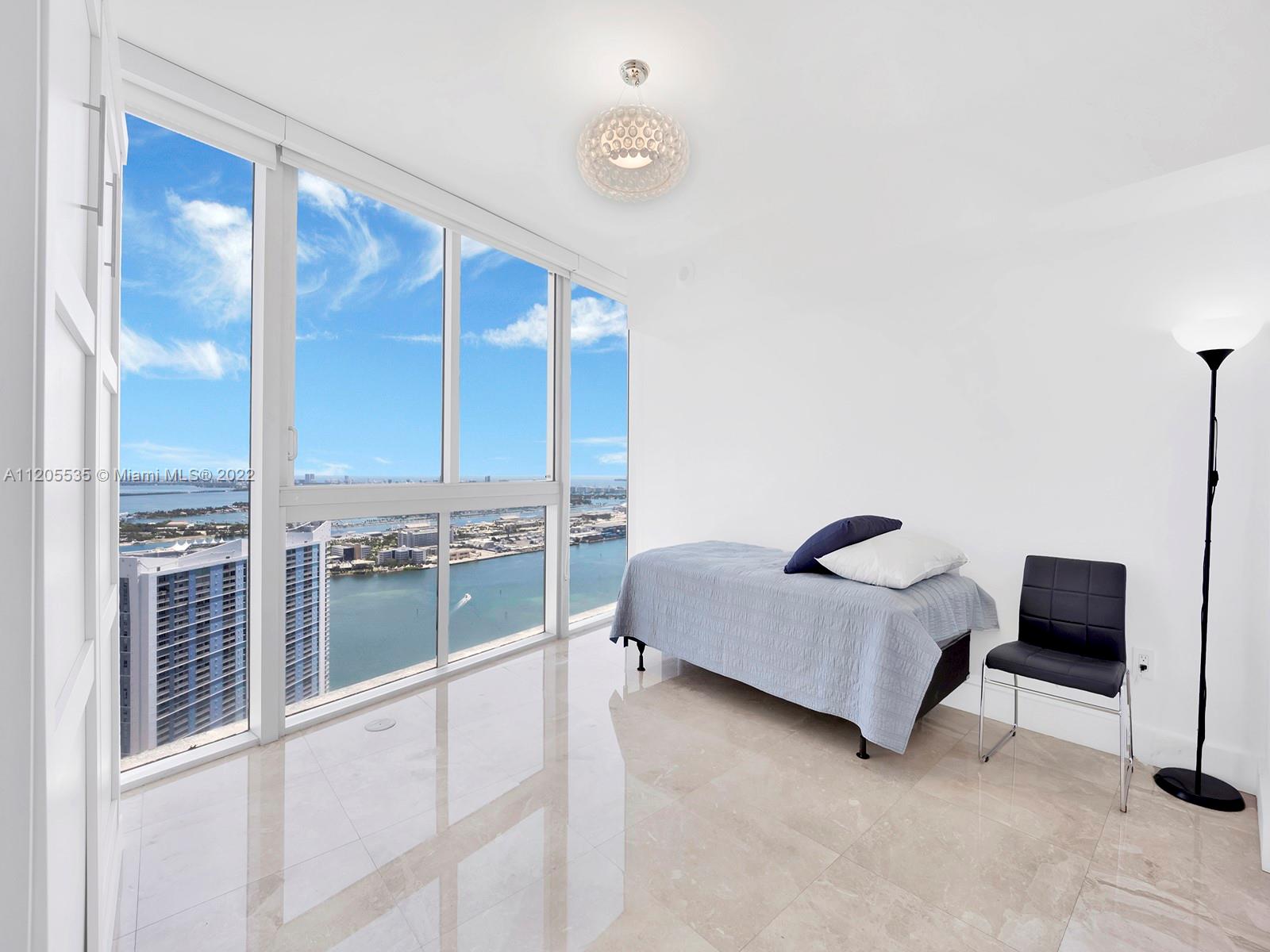 ICONBRICKELL CONDO NO 1 - Residential Lease