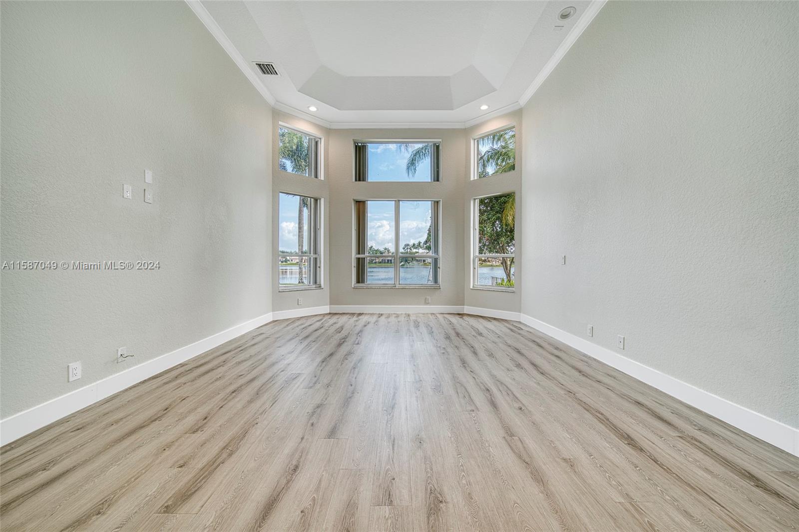 PEMBROKE FALLS -PHASE 4 - Residential Lease