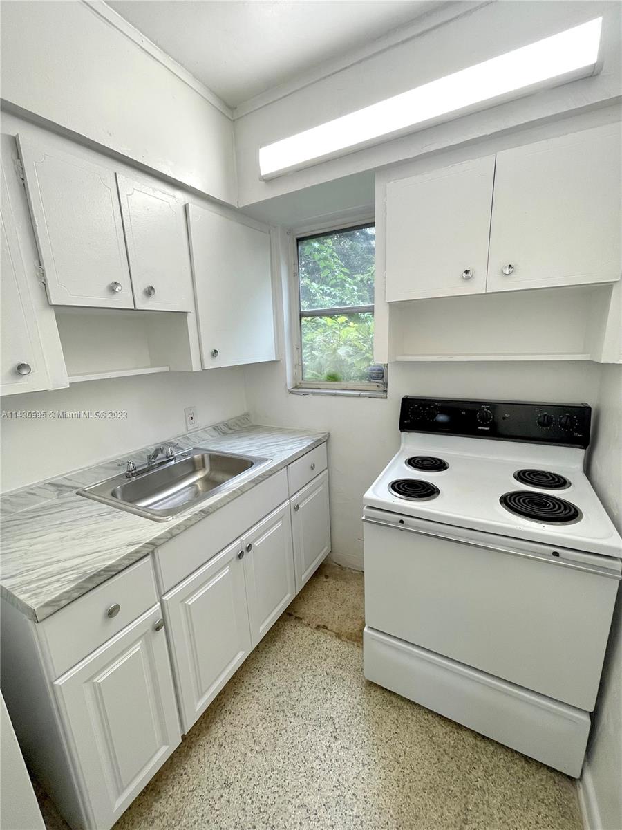 CITY OF MIAMI SOUTH - Residential Lease