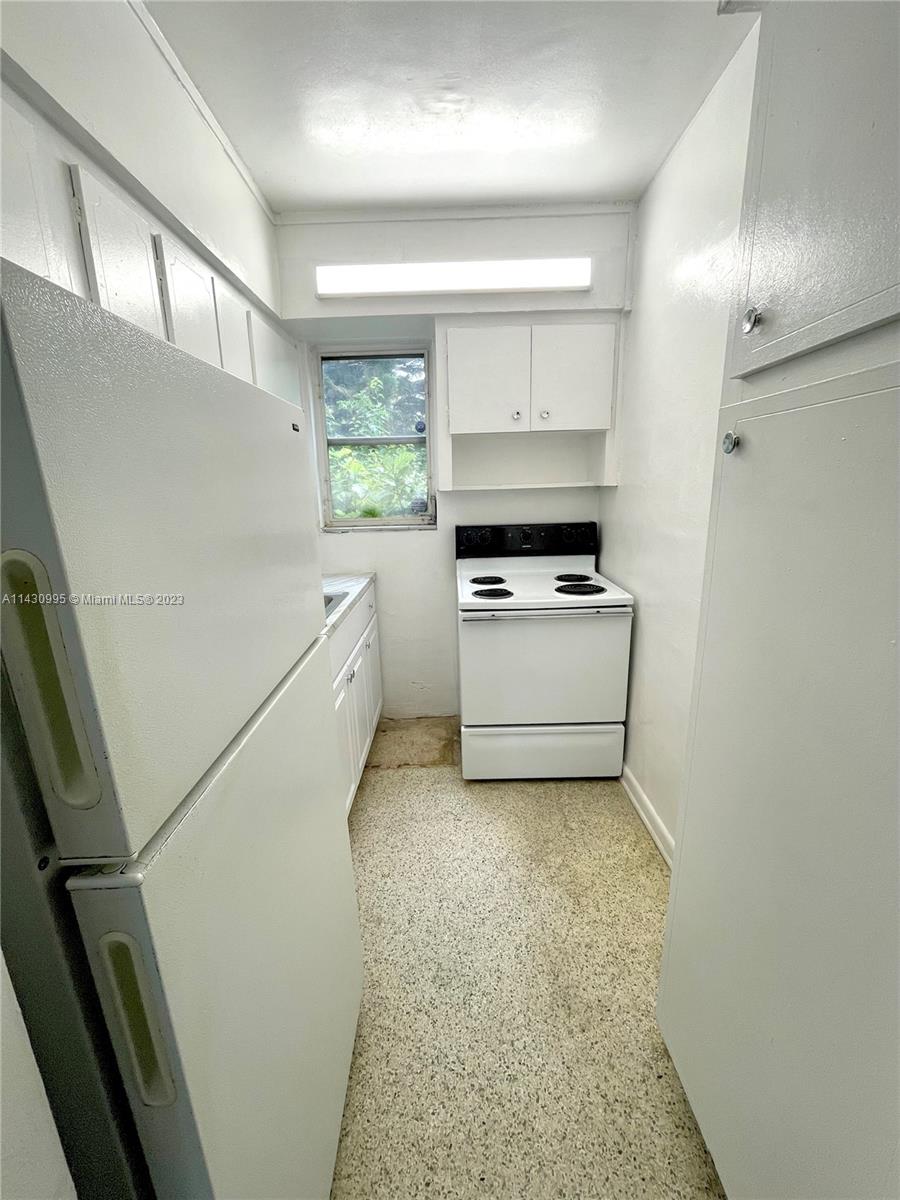 CITY OF MIAMI SOUTH - Residential Lease
