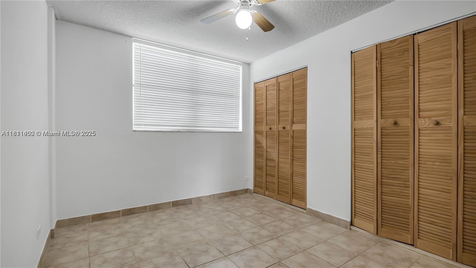 EASTERN SHORES WHITE HOUS - Residential