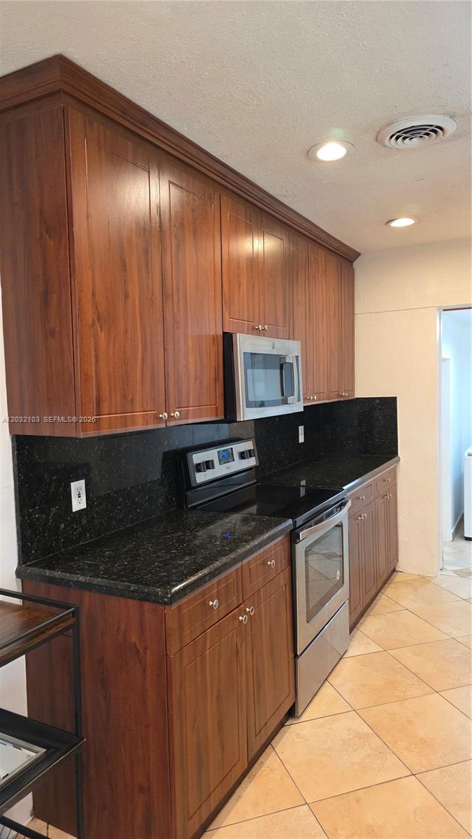 VILLA HOMESITES - Residential Lease