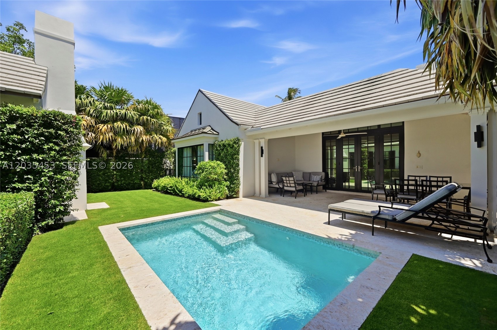 ROYAL PARK - Residential
