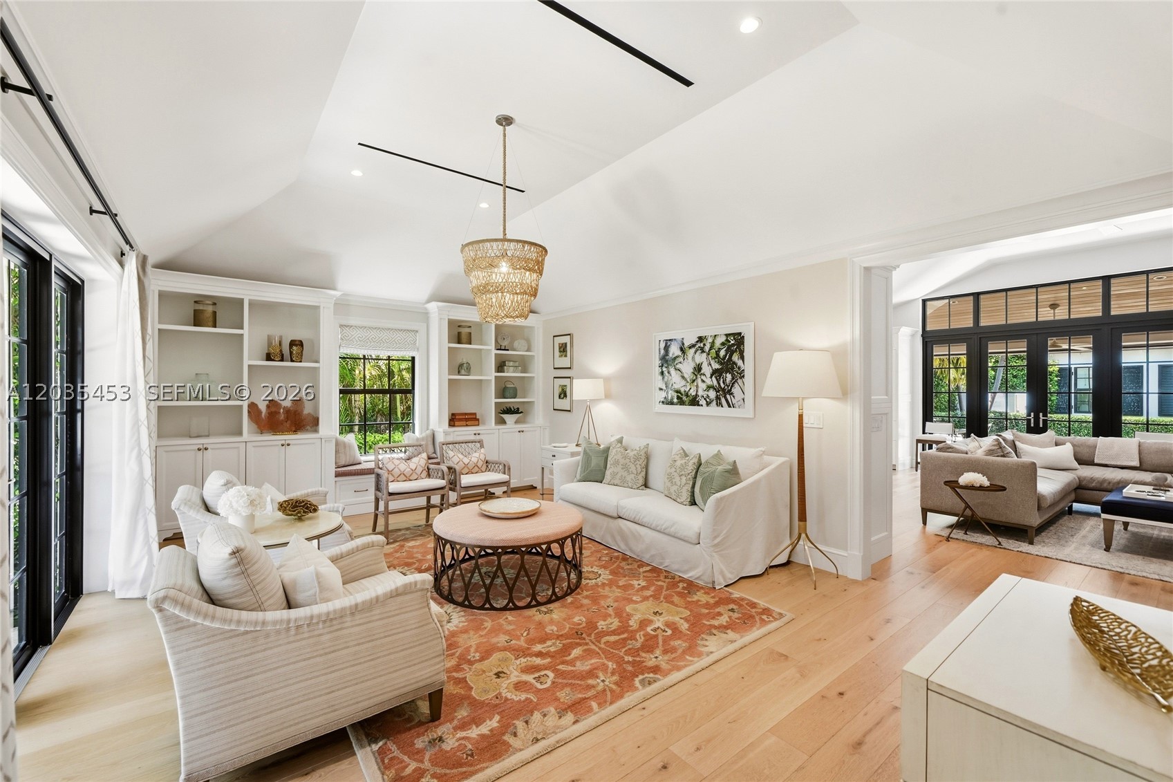 ROYAL PARK - Residential