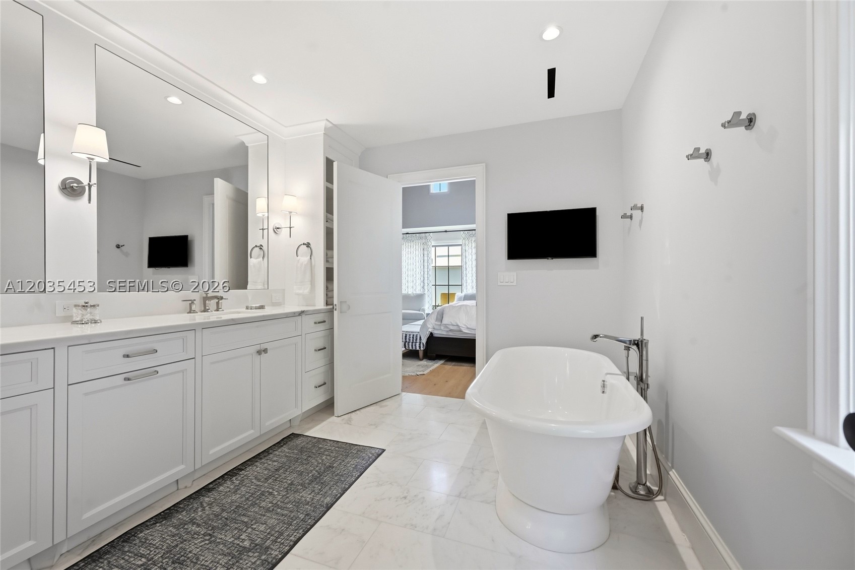 ROYAL PARK - Residential