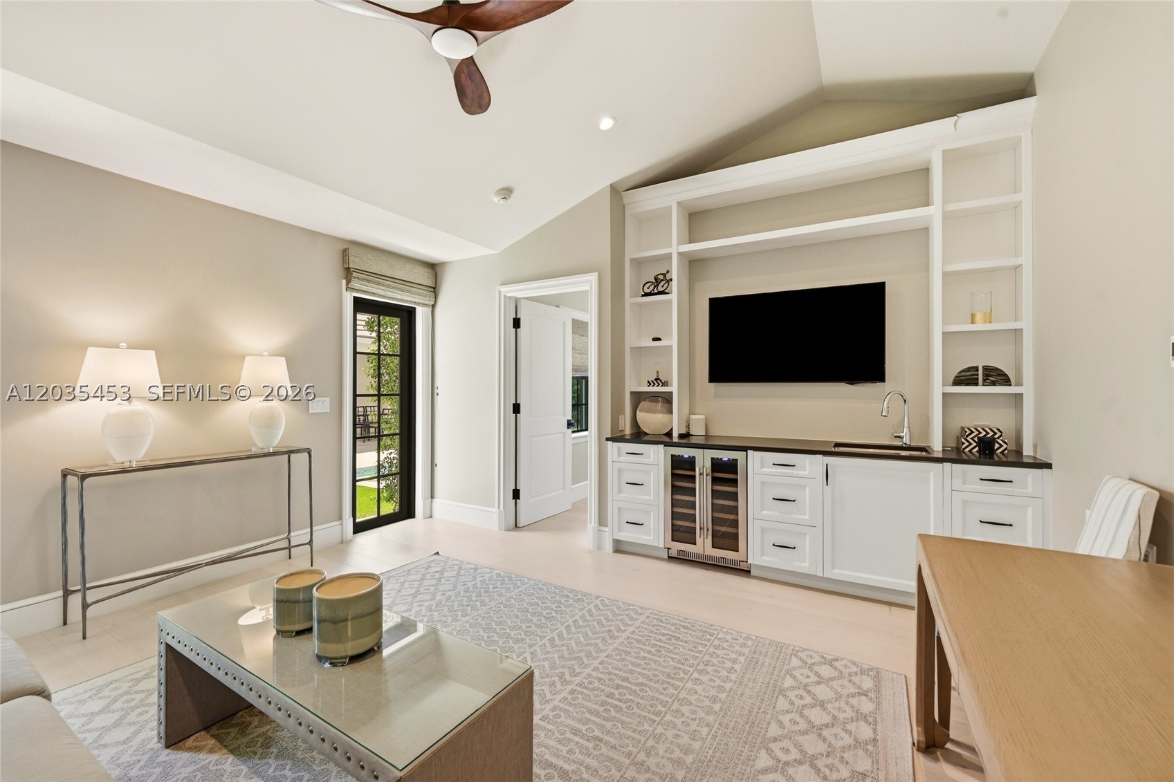 ROYAL PARK - Residential