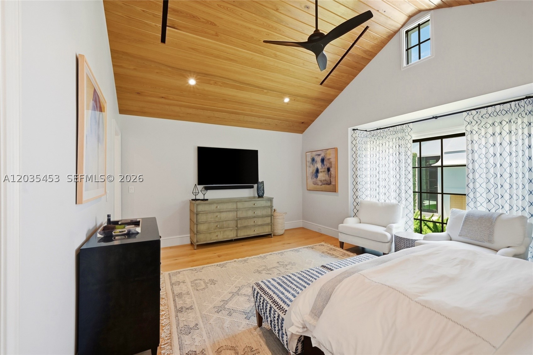 ROYAL PARK - Residential