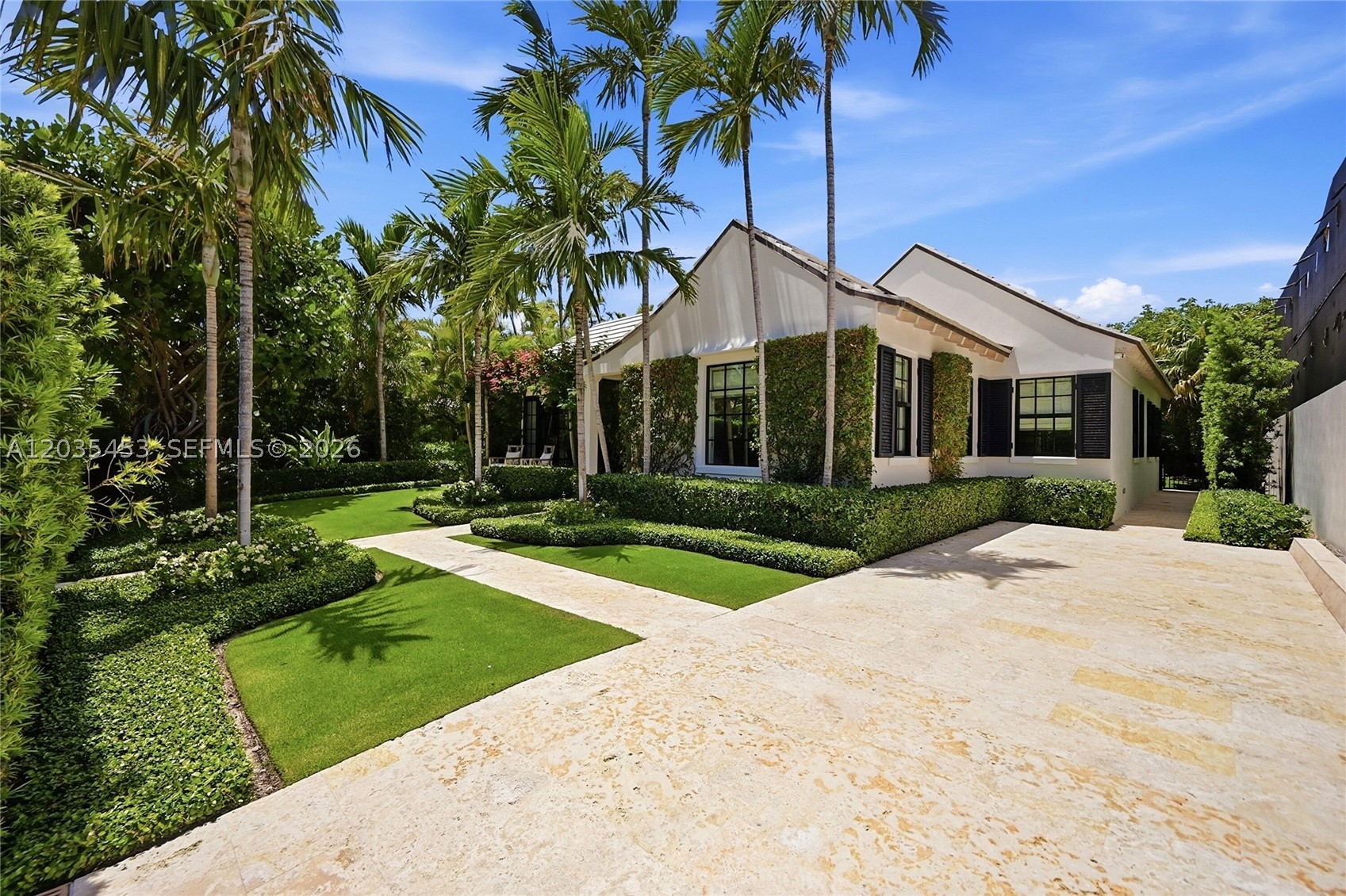 ROYAL PARK - Residential