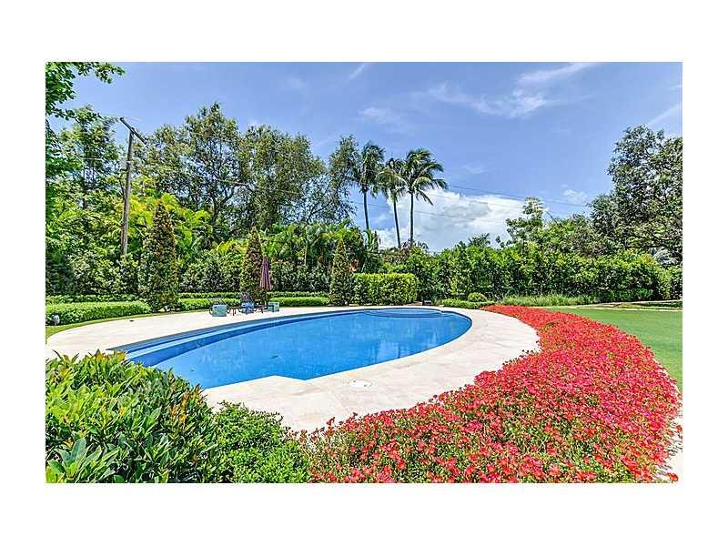 COCOA PLUM HEIGHTS SUB - Residential