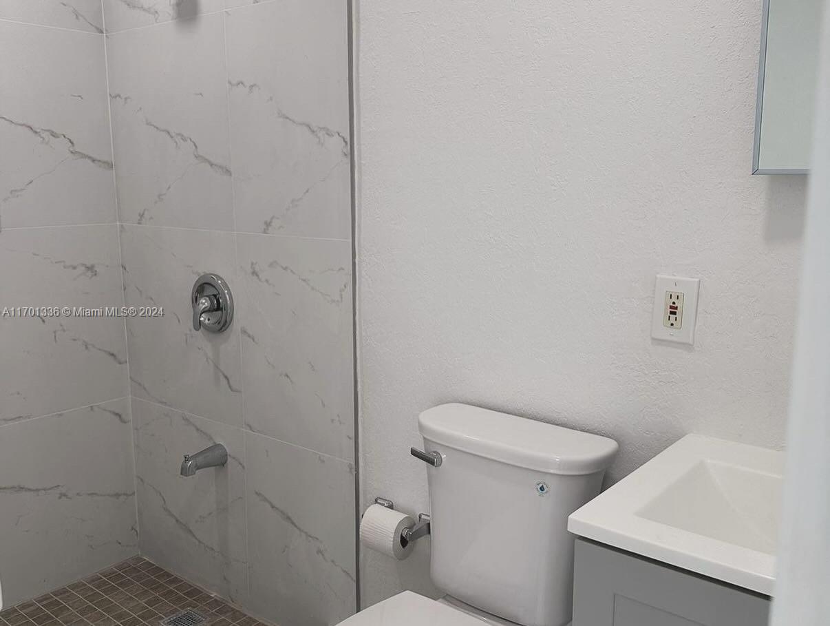 BEACH BAY SUB - Residential Lease