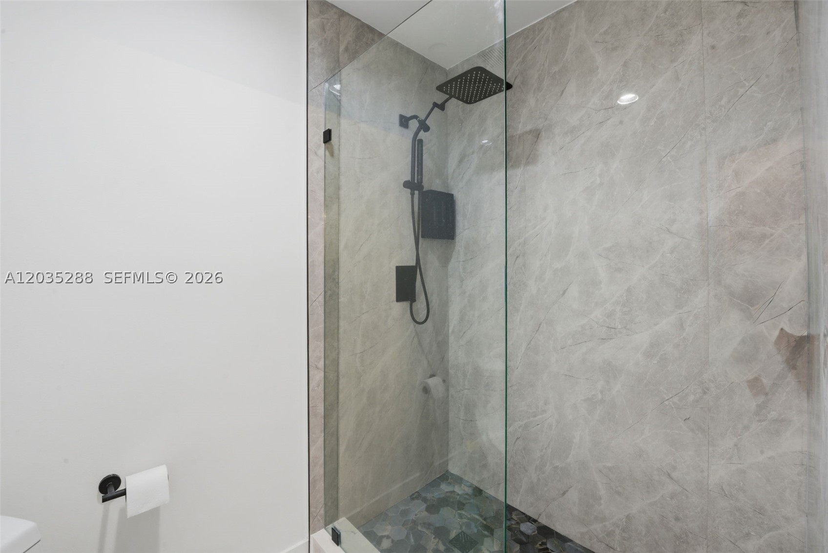 MYSTIC POINTE TOWER 400 C - Residential Lease