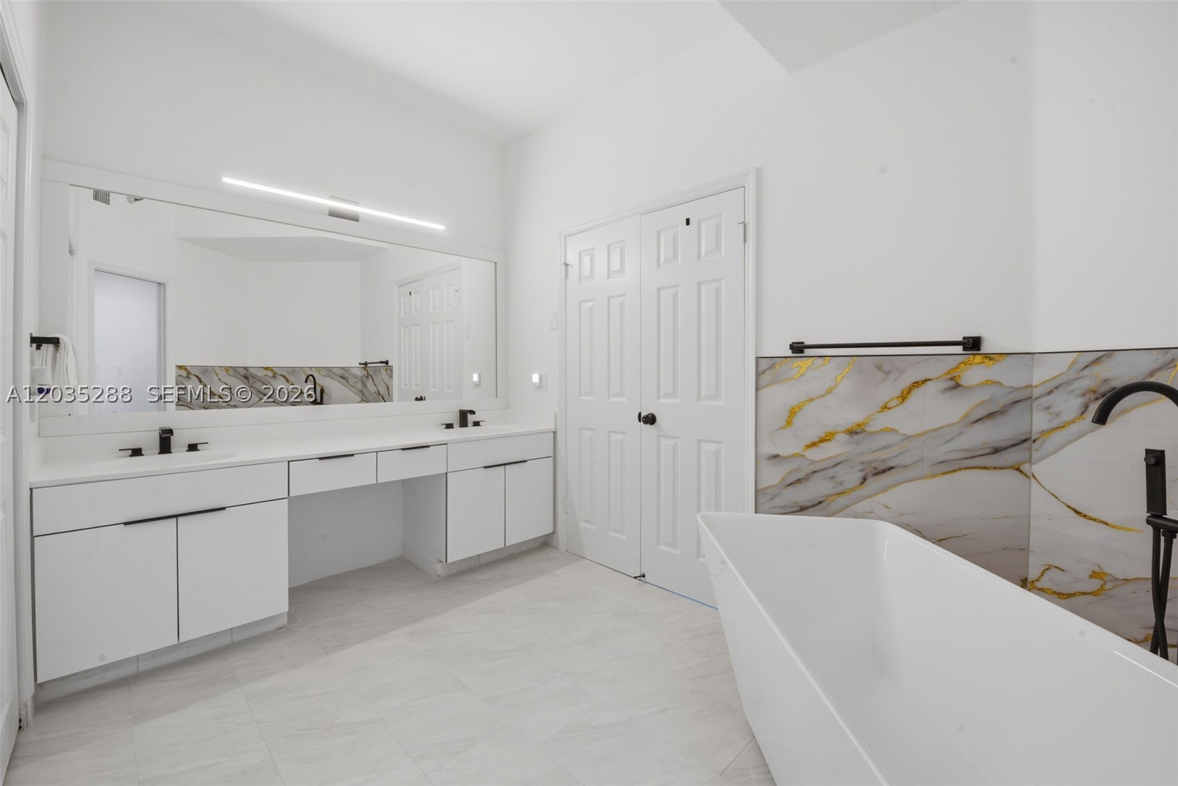 MYSTIC POINTE TOWER 400 C - Residential Lease
