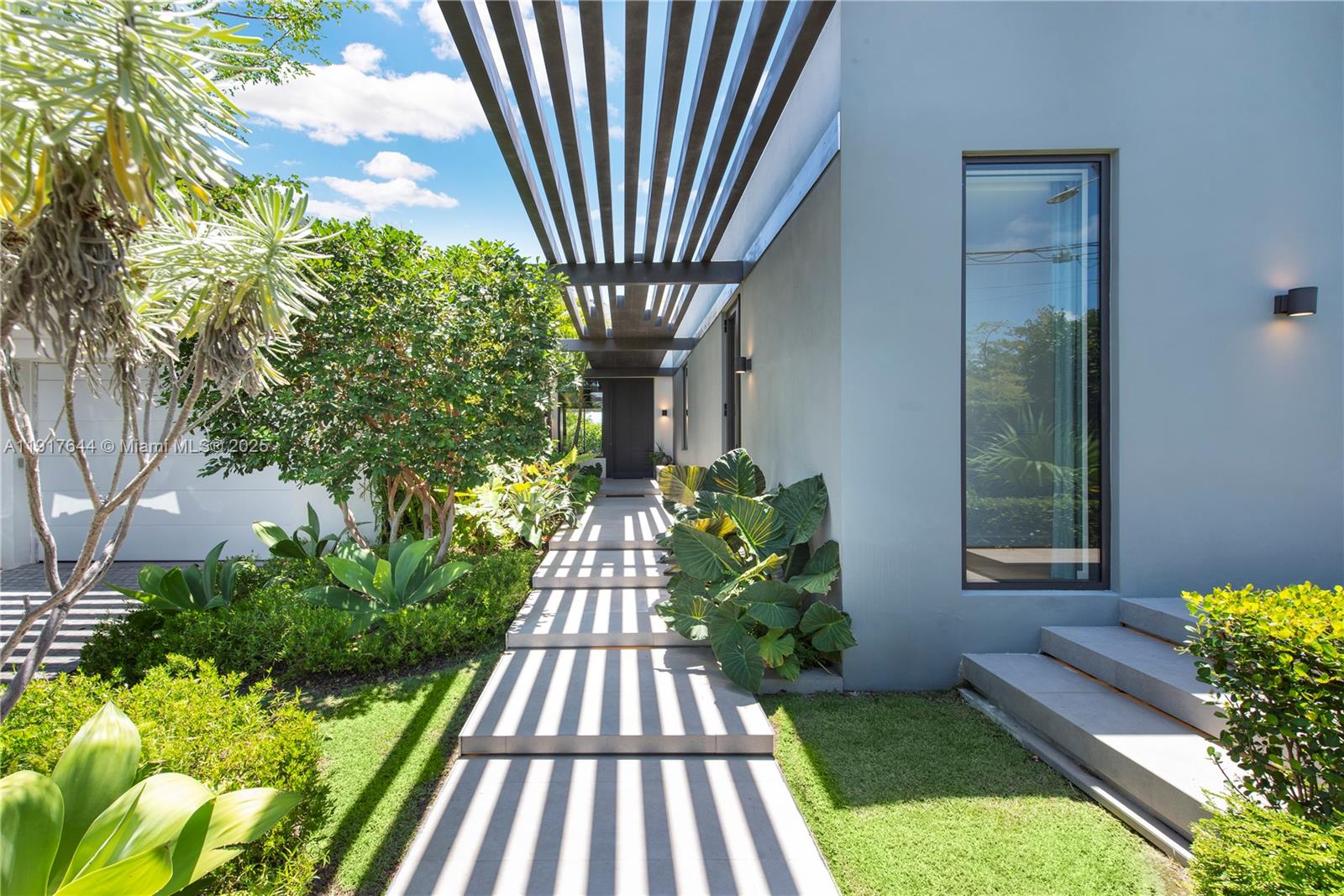 BISCAYNE POINT - Residential