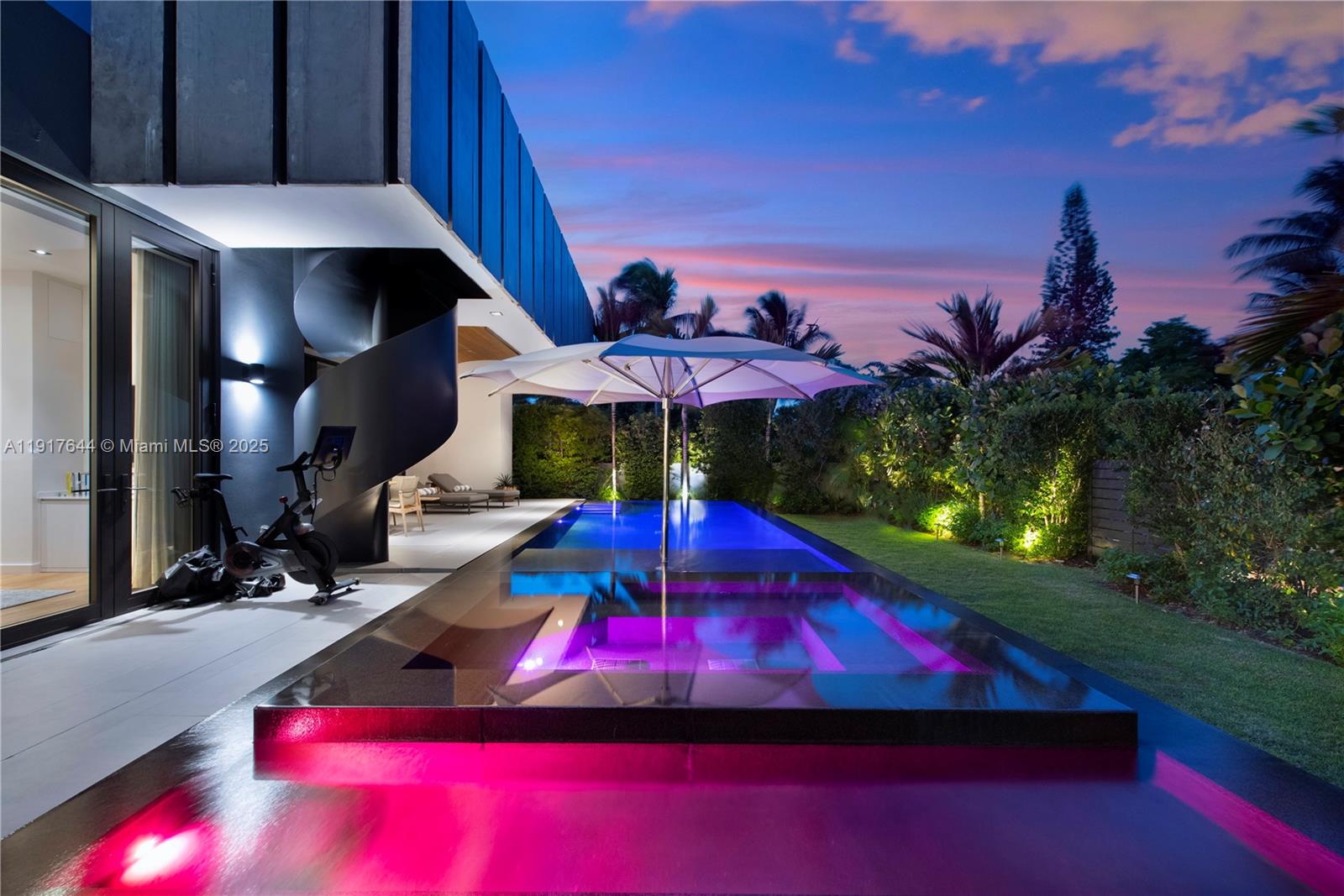 BISCAYNE POINT - Residential