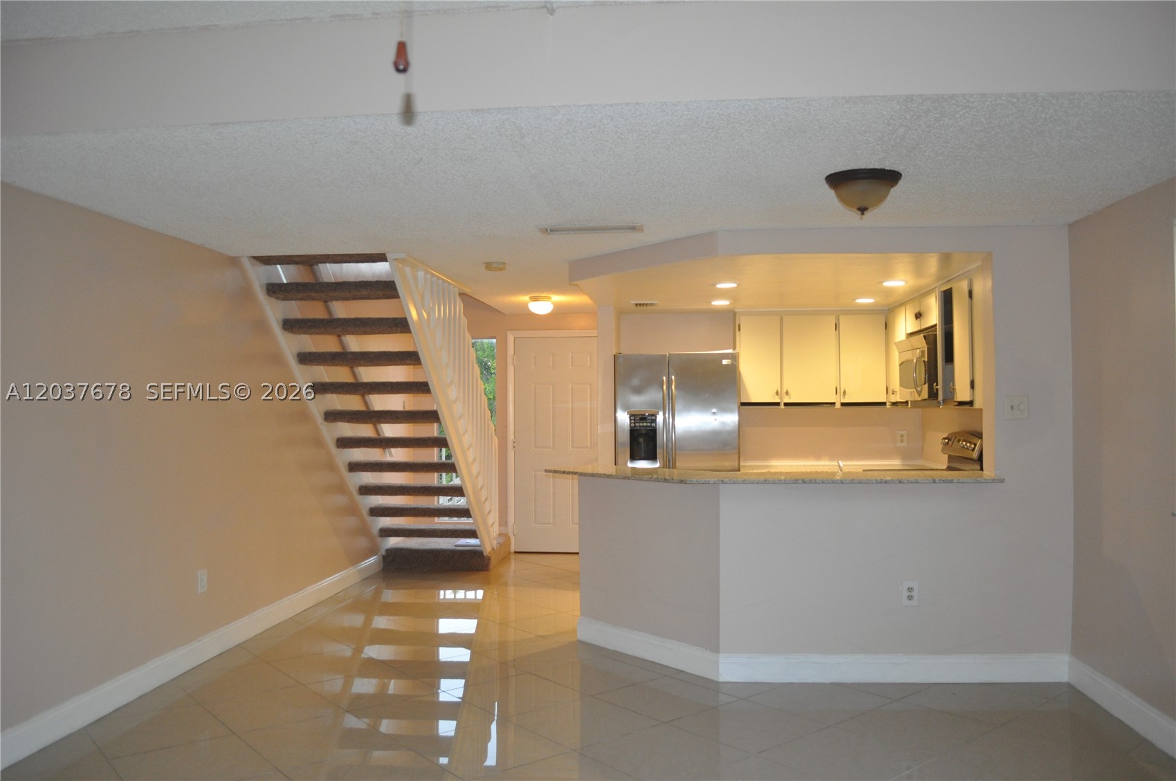 VILLAS AT LAKEVIEW - Residential