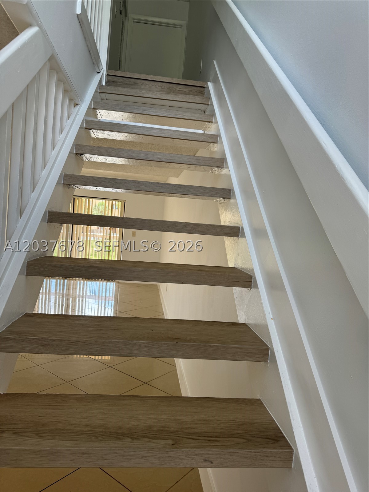 VILLAS AT LAKEVIEW - Residential