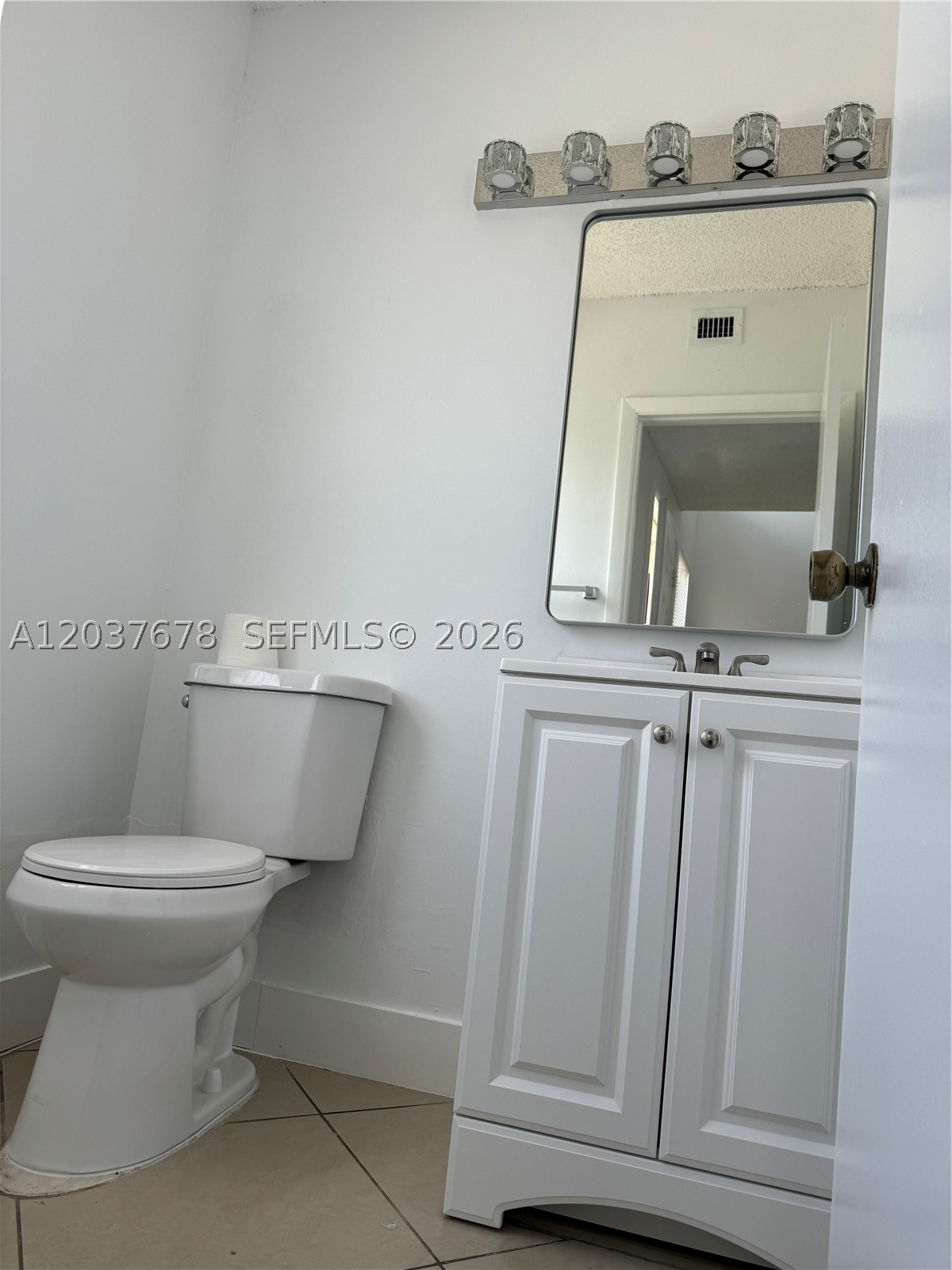 VILLAS AT LAKEVIEW - Residential