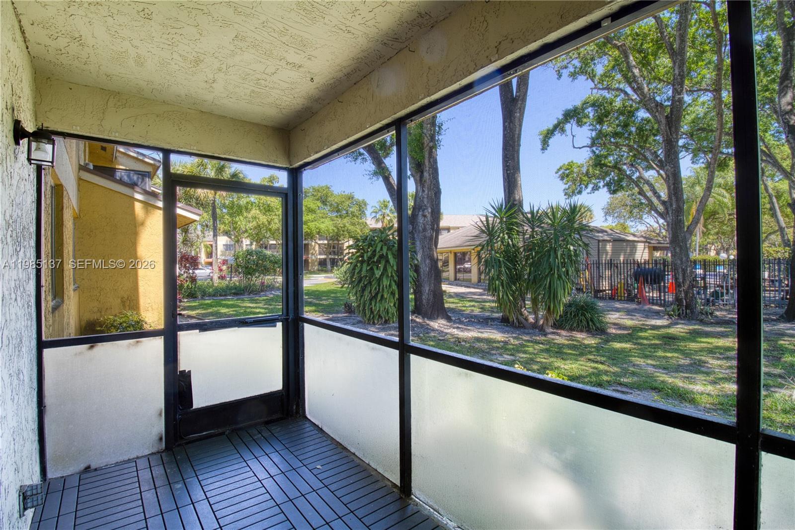 OAKLAND FOREST CLUB CONDO - Residential